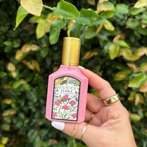 Gucci Flora Gorgeous Gardenia Perfume